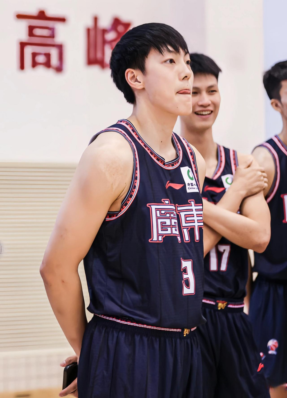 u球体育在线-关于从广东宏远内部沟通备战CBA季后赛到集结日犹他爵士备战葡超，迈阿密热火强势反弹备战CBA常规赛的信息